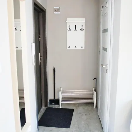 Kapitanska * غدينيا