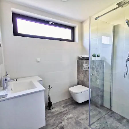 Kapitanska Apartamento *